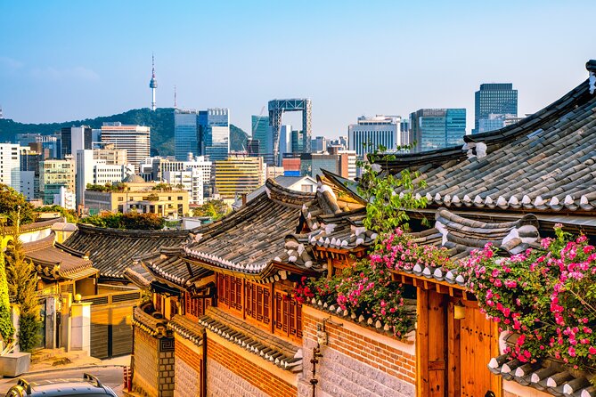 Private tour guide service in Seoul, Korea - Namdaemun Market: one of Seoul’s longest-running retail scenes