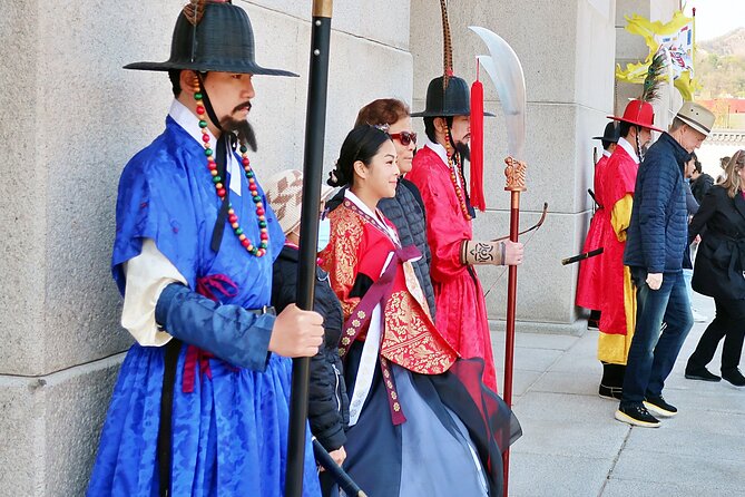 Private Tour : Royal Palace & Traditional Villages wearing Hanbok - Korean Folk Village in Yongin: A Living-Museum Feel