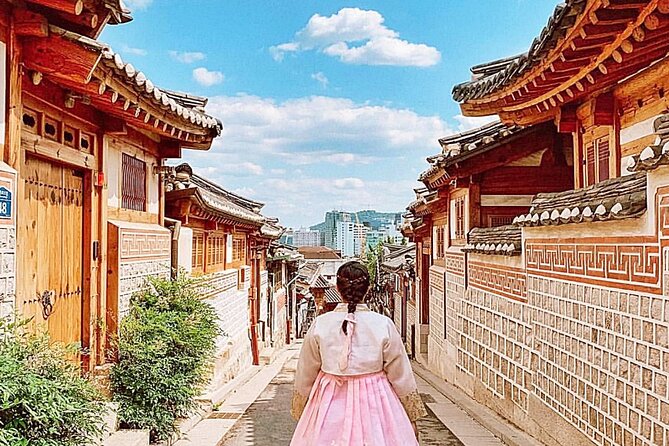 Private Tour : Royal Palace & Traditional Villages wearing Hanbok - Guides: The Difference Between Seeing and Understanding
