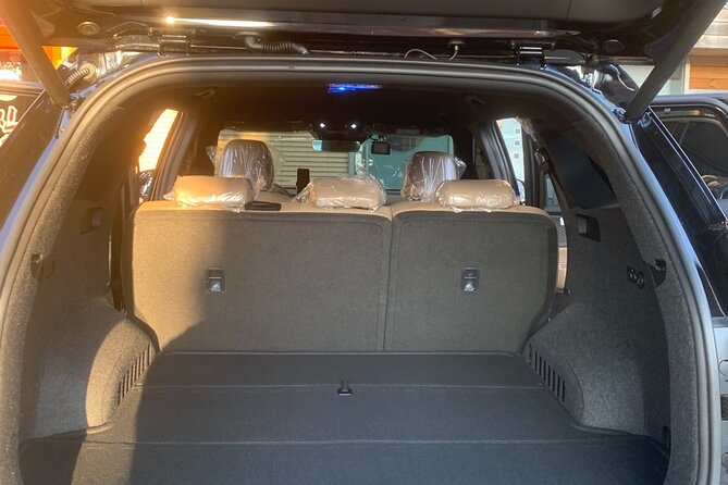 Private Transfer Incheon Intl. Airport —>Seoul - Driver experience: fluent English, friendly pace, and the comfort perks