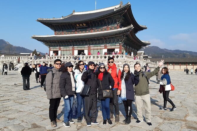 Seoraksan and Cherry Blossom Lake 1 day trip from Seoul - Seoraksan National Park and Shinheungsa Temple: Hike or Cable Car Choice