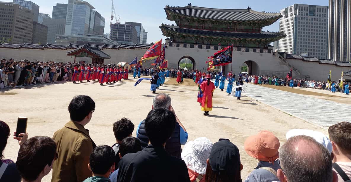 Seoul: 4-Hour Guided Tour to Palace, Bukchon, Jogyesa Temple - Key highlights to look for on this tour