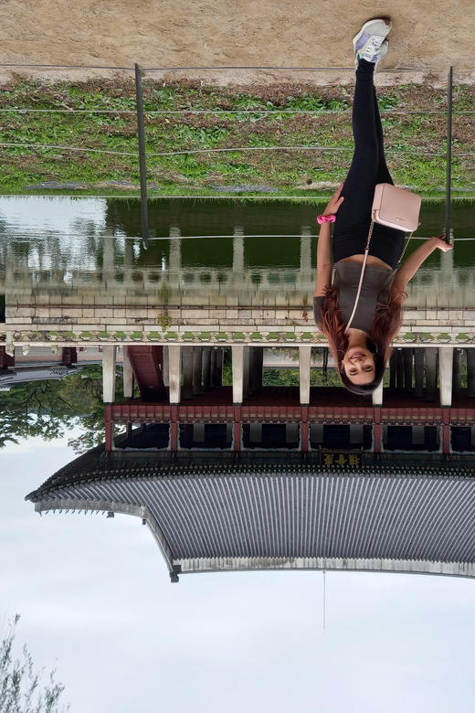 Seoul: 4-Hour Guided Tour to Palace, Bukchon, Jogyesa Temple - Insadong: a quick cultural reset between temples