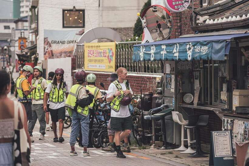Seoul: Afternoon Ebike tour and "Happy Hour" food and drinks - Price and Value: Why $81 Makes Sense (If You Want This Mix)