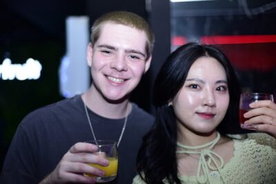 Seoul: Apgujeong Premium Pub Crawl with VIP Bottle Service - Meet-Up at Sinsa-dong: How the Night Starts at 8:30 pm