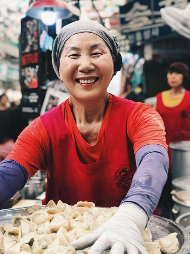 Seoul : Best of Seoul Private Walking Tour - Meet up near Sejongno: what to know about 지하 172