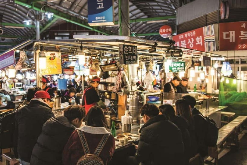 Seoul: Changgyeonggung & Gwangjang Market & Naksan Park - Naksan Park at night: the skyline view you’ll actually remember
