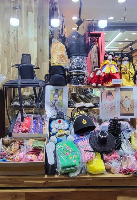 Seoul Day Tour: Gyeongbok Palace, Bukchon, Gwangjang Market - Eungbongsan skyline stop: the night view that feels off the main track