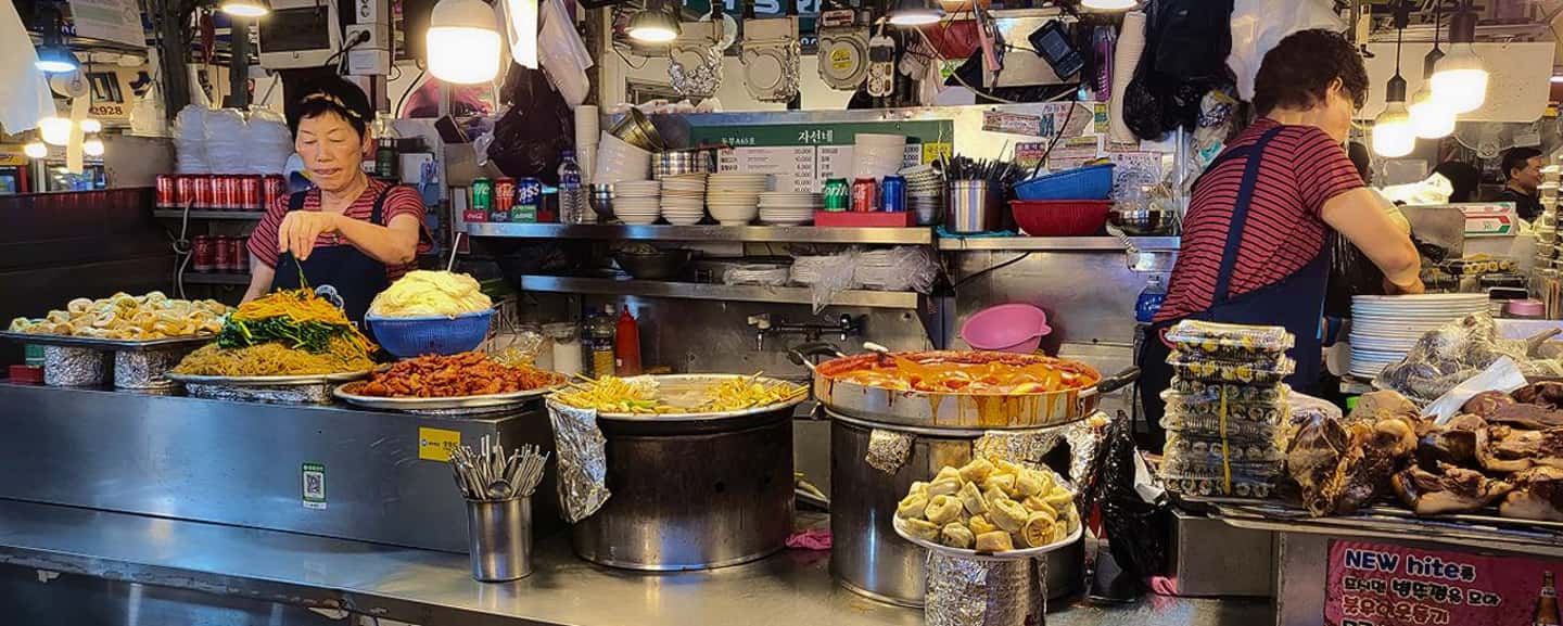 Seoul Day Tour: Gyeongbok Palace, Bukchon, Gwangjang Market - Price and value: what you’re really paying for at $41