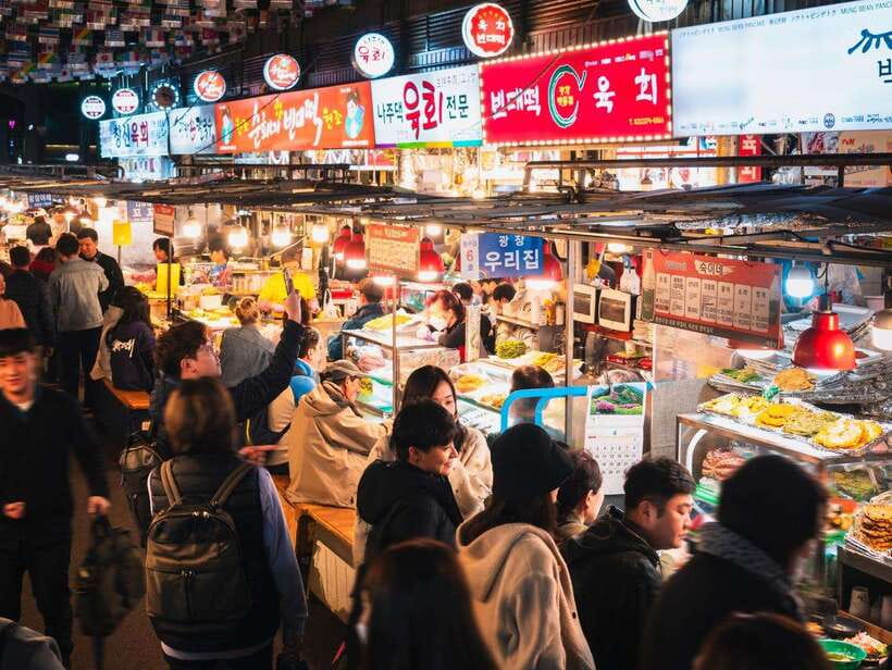 Seoul: Fearless Foodie Gwangjang Market Food Adventure - How the market stop feels in real time (and what “2 hours” means)