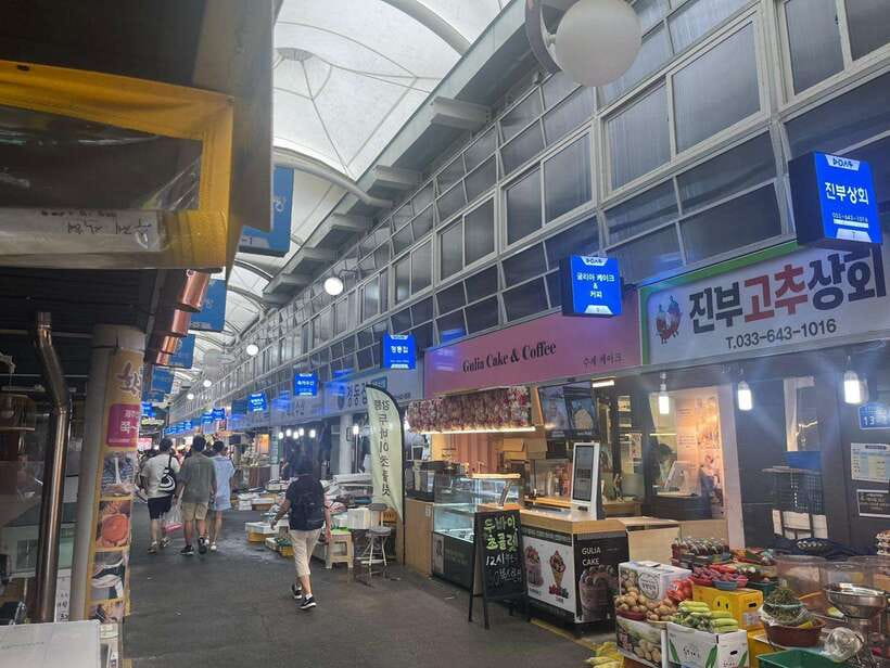 Seoul: Gangneung BTS K-Pop & K-Drama Filming Locations Tour - Jungang Market lunch and street snacks: how to eat without losing time