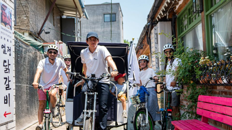 Seoul: Guided Small Group V.I.P Morning Pedicab Tour - A quick stop that feels like a bonus: the tour’s “surprise” moment