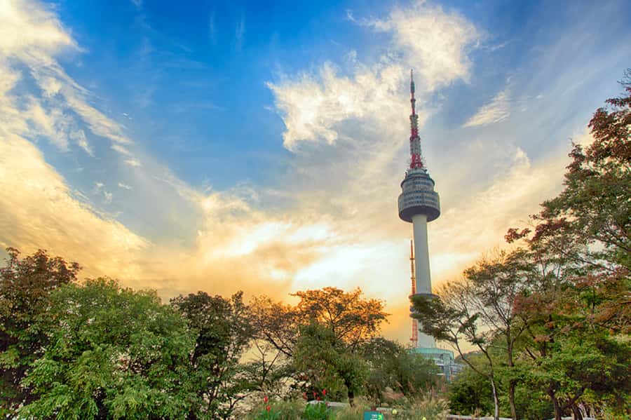 Seoul: Gyeongbokgung / Hanok Village / N Seoul Tower - Gyeongbokgung in Hanbok: A Palace Visit That Feels Like a Scene