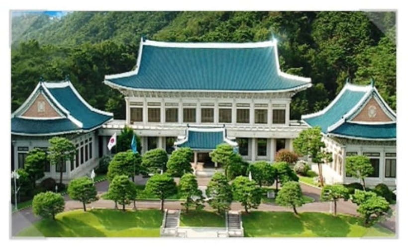 Seoul: Gyeongbokgung, Lotte Tower & Gangnam Trendy Day Tour - Sungsu-dong walk: creative Seoul on foot