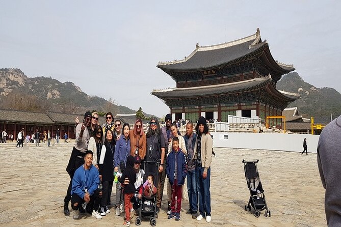Seoul: Gyeongbokgung Palace Half day Tour - A 2-hour Gyeongbokgung Palace tour that actually makes sense