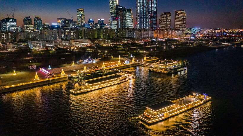 Seoul: Han River Night Picnic & Games with Cruise - Where the Han River Turns into a Night Out