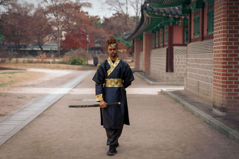 Seoul: Hanbok Photo Tour at Gyeongbokgung Palace - Price and value: $311 for up to 4, plus the 20,000 won add-on