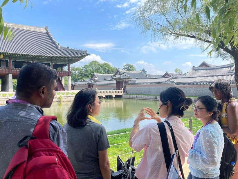 Seoul Highlights: Gyeongbok Palace, Insadong & N Seoul Tower - National Folk Museum: Turning Palace Scenery Into Real Culture