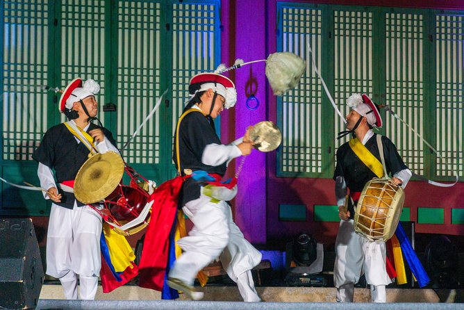 Seoul Highlights & Hidden Gems – Private Tour with Photo Service - N Seoul Tower: Views, Timing, and the Cable Car Cost