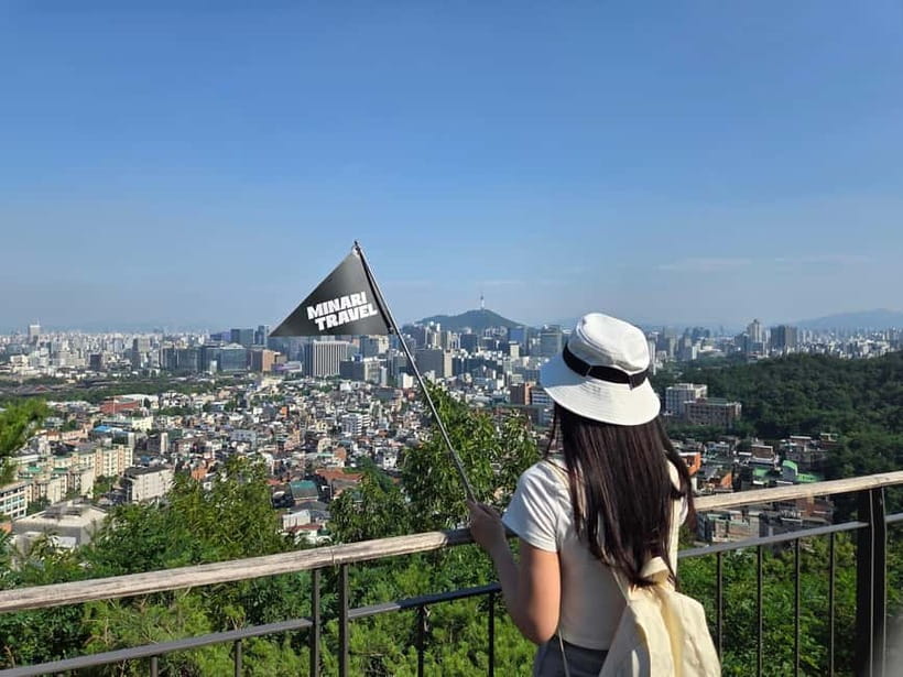 Seoul: Inwangsan Sunset Hike with Guide - Your guide Mina: the difference between sightseeing and understanding