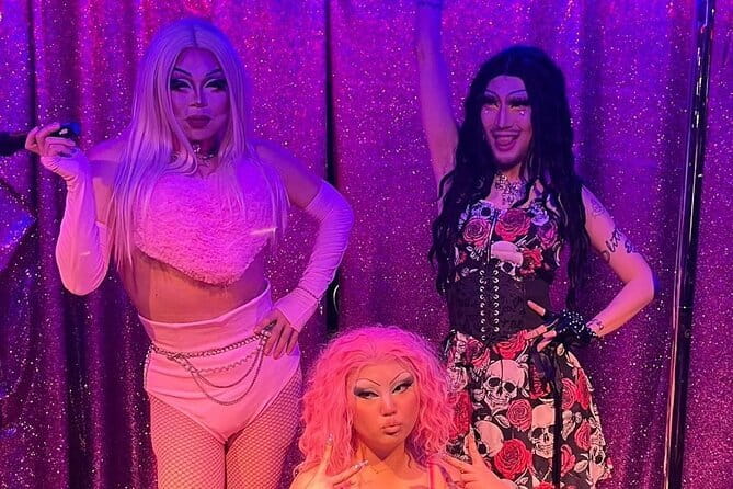 Seoul: LGBTQ+ Pub Crawl and Drag Show with Local Drag Queen - Where the night starts: Life in Haebangchon