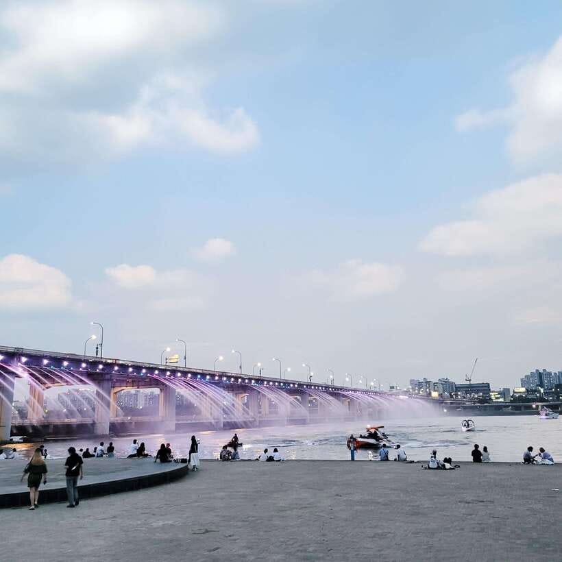 Seoul: Max Out Must Visit City Highlights Panoramic Day Tour - Seongsu-dong: The Trendy Design District Stop That Feels Less Rushed