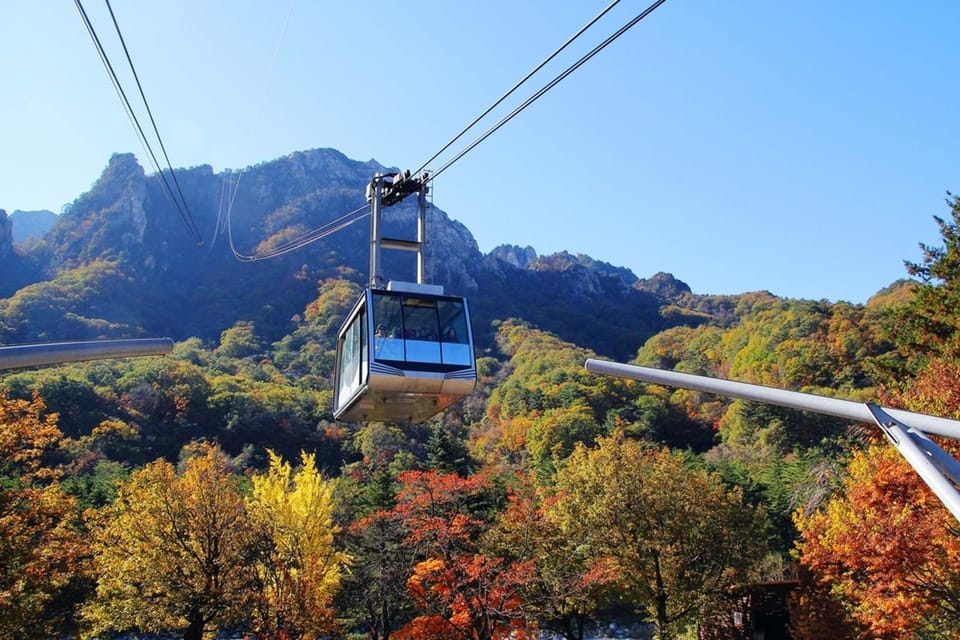 Seoul: Mt. Seoraksan National Park Autumn Foliage Day Tour - Cable Car Reality Check and Photo Planning