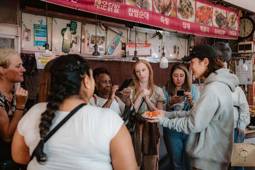 Seoul: Night Market Food Tour with Local Guide - The up-to-10 tastings: what you’re likely to eat and why it matters