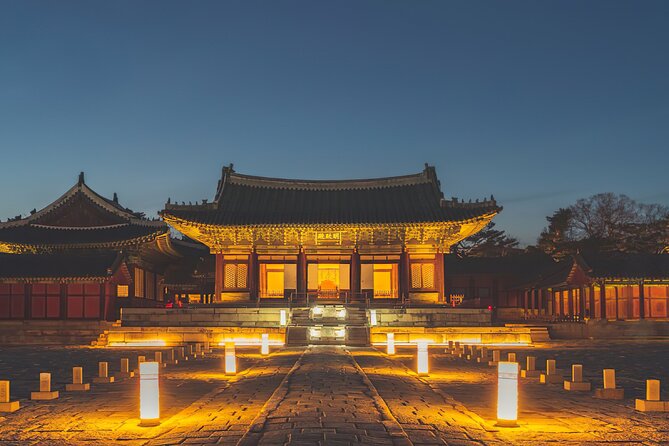 Seoul Night Palace & Market Food Tour with Vehicle - Changgyeonggung Palace at night: lights, atmosphere, and a sad story