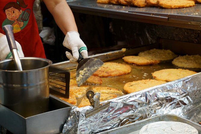 Seoul Night Tour (Gwangjang Market, Royal Palace and Naksan Park) - What You Should Bring (and What You’ll Wish You Didn’t Forget)
