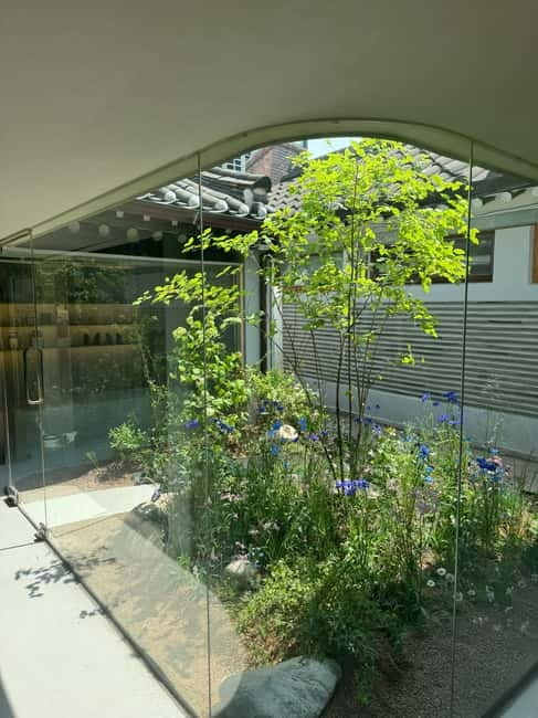 Seoul: Perfume-Making Workshop in a Hanok - Why a Seoul hanok perfume workshop feels different