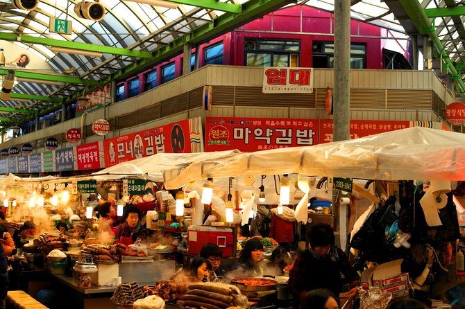 Seoul Private Tour Gyeongbok Palace Bukchon and Gwangjang Market - Private tour comfort: pickup, air-conditioning, and your guide’s pacing