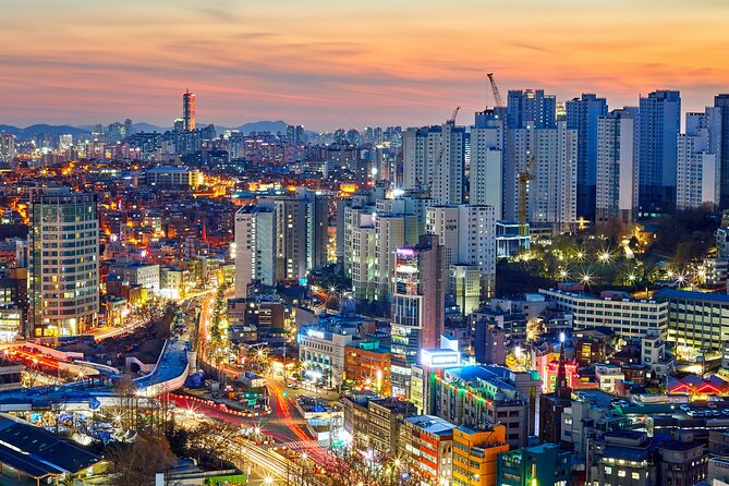 Seoul: Private Walking Tour with a Local - Markets, street food, and local coffee stops you actually want