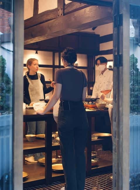 Seoul: Royal Seoul Cooking Class in a 100-Year-Old Hanok - A 100-Year-Old Hanok Steps from Insadong