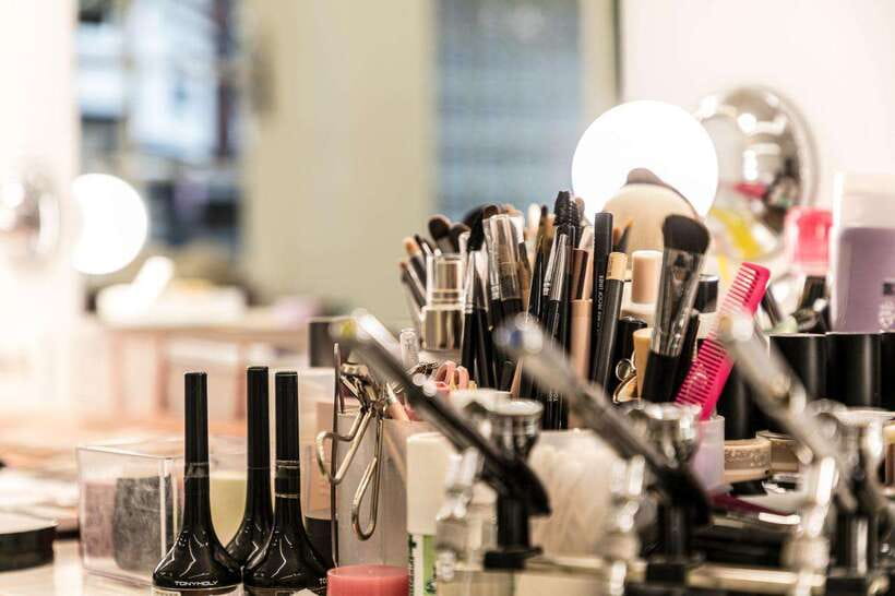 Seoul: Sihyunhada Photo, Personal Color, Makeup&Hair TOUR - Hair Styling in Korea: More Than Just a Blowout