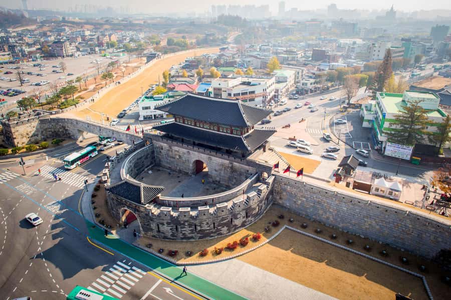 Seoul : Suwon Hwaseong Fortress+Starfield Library+Waujeongsa - Starfield Library Suwon: Modern Design and Big Photo Energy