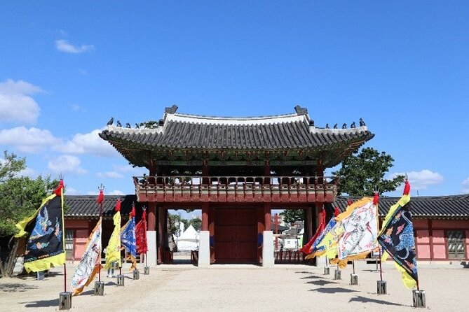 Seoul: Suwon Hwaseong & Waujeongsa & Starfield Heritage Tour - UNESCO Hwaseong Fortress: the walk that sells the whole day