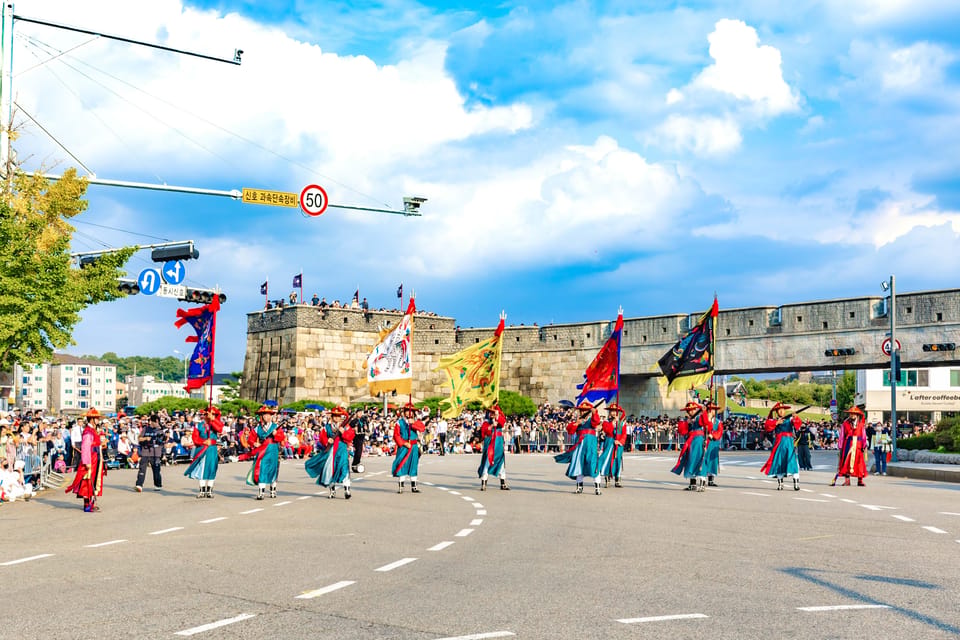 Seoul: The 62nd Suwon Hwaseong Cultural Festival Day Tour - Practical tips to enjoy the festival smoothly