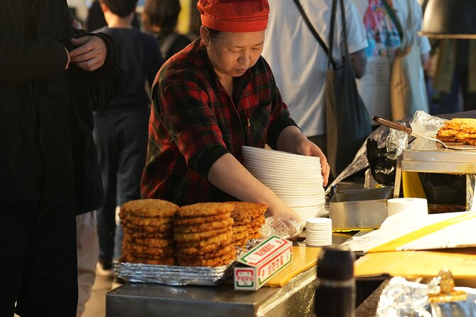 Seoul Vegan & Vegetarian Gwangjang Market Food Tour (11 Tastings) - Jungho’s guidance: ordering, translation, and market stories