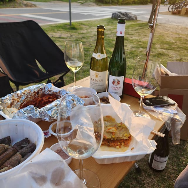 Seoul: Wine & Korean BBQ, Perfect Pairing Dinner in Sinchon - Korean BBQ at the Center: What the Pairings Are Aiming For
