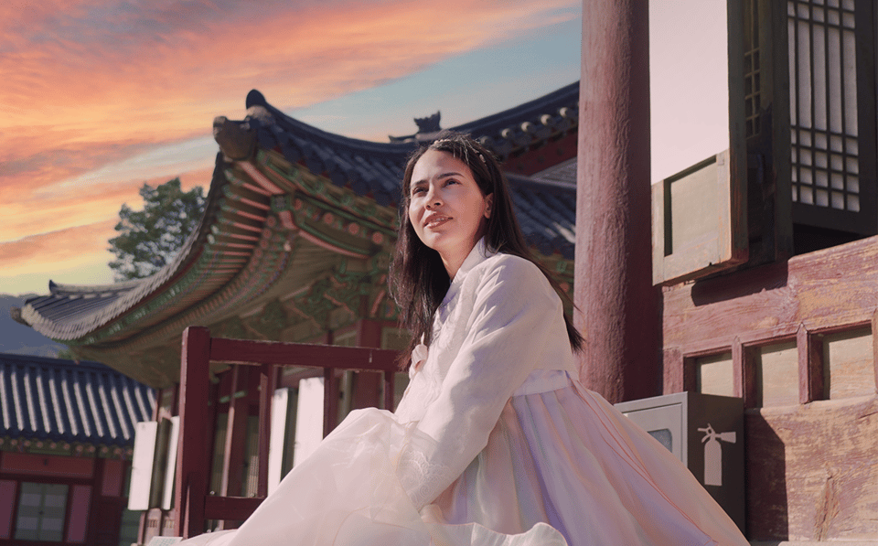 Seoul : Your Personal Photographer in Gyeongbokung - The 1-hour flow on palace grounds: photos plus direction