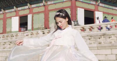 Seoul : Your Personal Photographer in Gyeongbokung - Meeting at Gyeongbokgung Station Exit 4 (and why that matters)