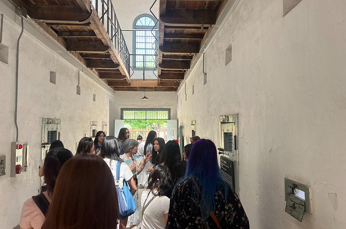 Seoul’s Hidden Dark History Guided Tour of Seodaemun Prison - Seodaemun Prison History Hall: stepping into the prison story