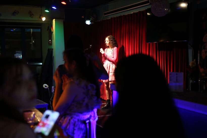 Seoul’s Stars: Open Mic with Local & International Talent - Atmosphere, Social Wins, and an Aftershow Offer