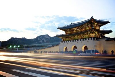Signature Seoul : Netflix Sites, Street Food & N Seoul Tower - Gyeongbokgung Palace (and the National Folk Museum): the Joseon core you can’t skip