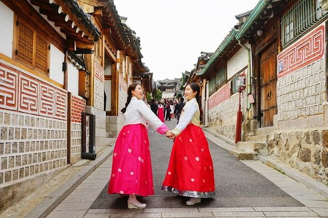 Small Group 7D Korea package Tour with Seoul Gyeongju Busan Jeju - Seoul Day 5: Cooking class, Hongdae streets, and optional Nanta
