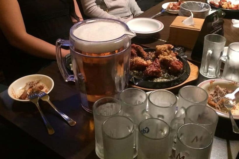 Small-Group Night Food Tour in Seoul with Korean BBQ - Ikseondong Hanok Village: Tea and dessert between savory bites