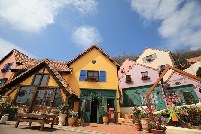 Special Private Tour Nami Island, Rail Bike, Petite France - The guide factor: why communication matters on a full-day plan