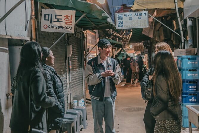 Street photoshoot and Seoul Hidden gem History Walking Tour - Walking Into Royal Seoul at Jongmyo Shrine