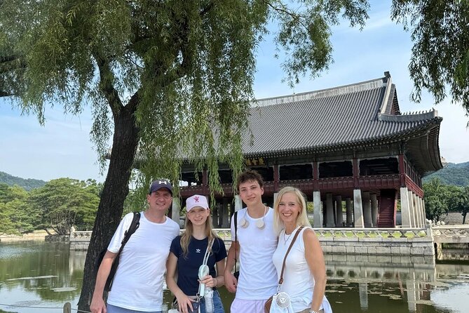 Time Travel in Seoul: Gyeongbokgung Palace, Folk Museum & Bukchon - Price and Ticket Value: Getting More Than a Checklist